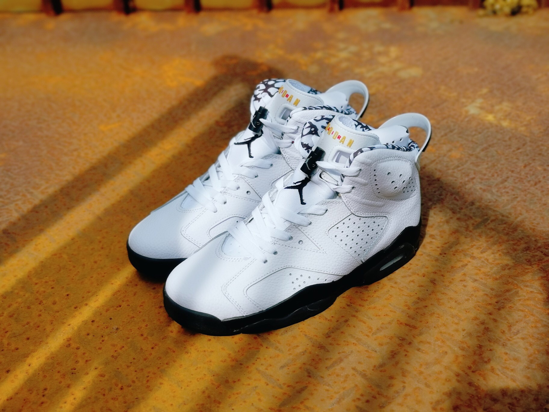 Air Jordan 6 Retro Locomotive White Black Shoes - Click Image to Close